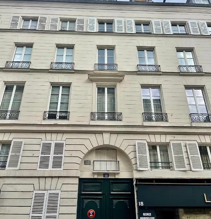Bohemian Flat - Lovely Marais-1