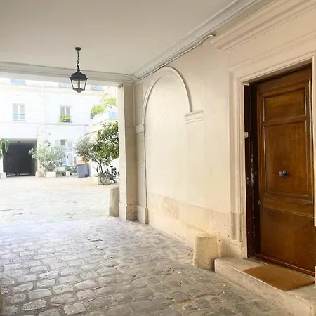 Bohemian Flat - Lovely Marais-2